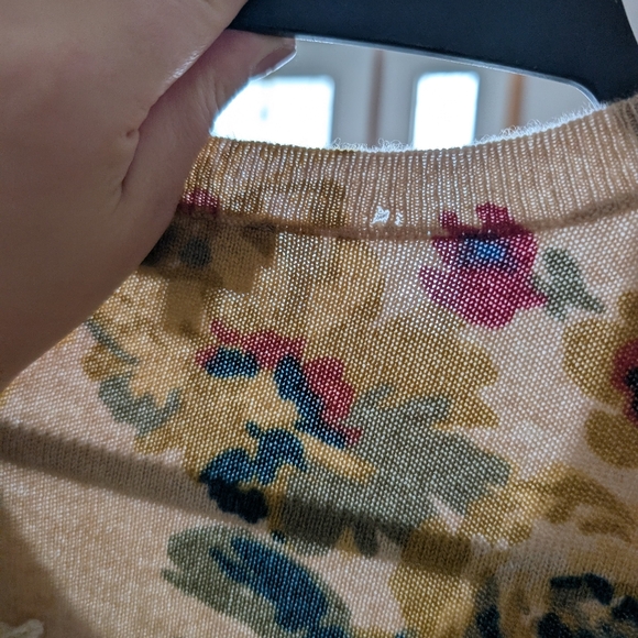 Talbots Pure Cashmere Cardigan Floral Petite Medium - Picture 5 of 8